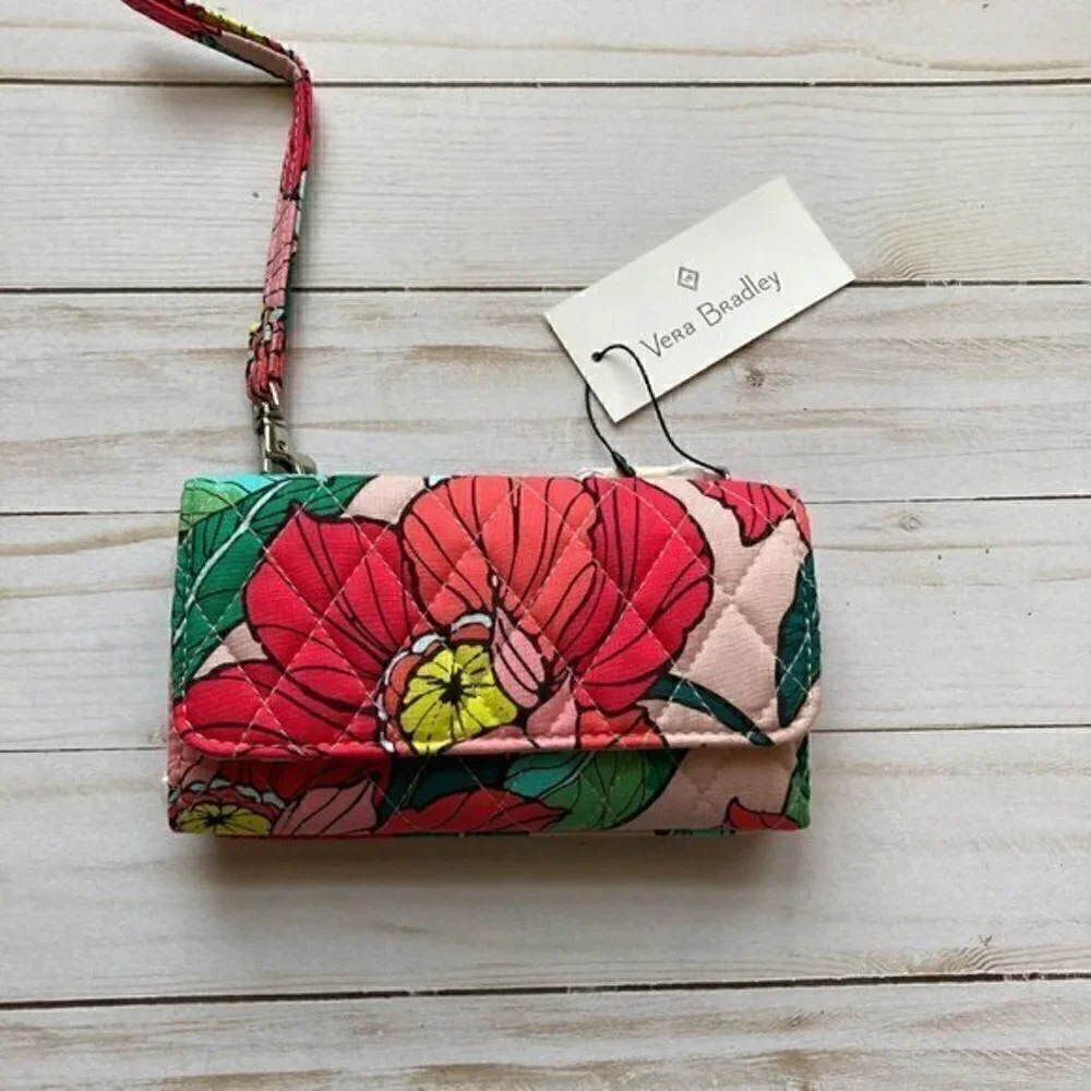 Vera Bradley Smartphone Wristlet in Vintage Floral NWT